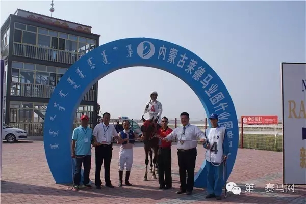 因肺炎和白,血病影响,练马师容天,香港赛马会主页,赛程安排,赛果查询,马匹资料,比赛分析